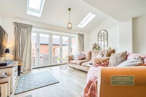 Photo 14- click for photo gallery